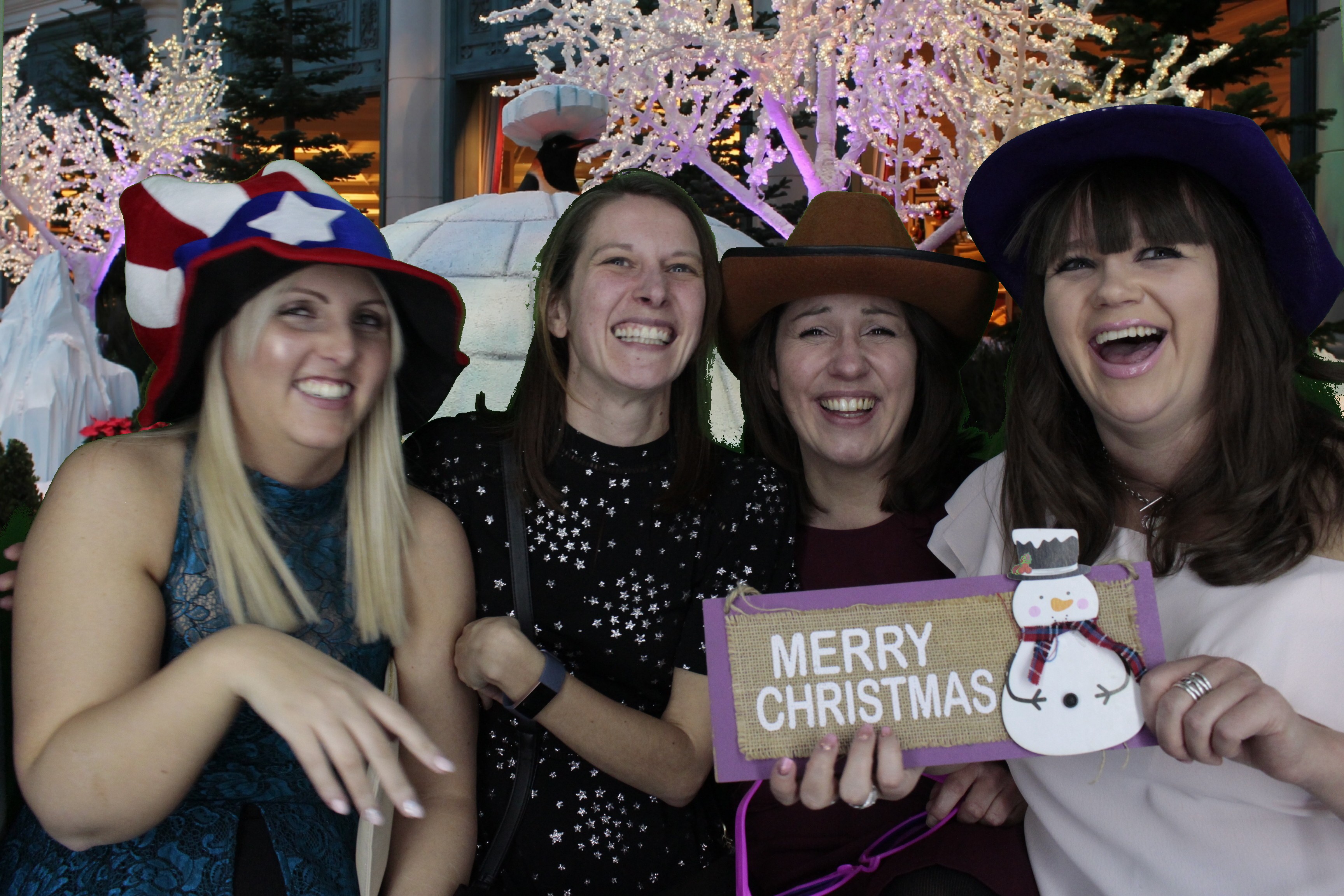 Kuoni Travel Christmas Party | View more photos from the event at gallery.myphotoboothexperience.co.uk/u/MyPhotoBoothExperienceLtd/Kuoni-Travel-Christmas-Party